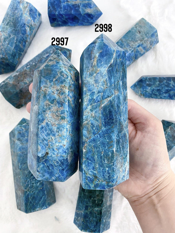 Apatite Towers - Uncommon Rocks